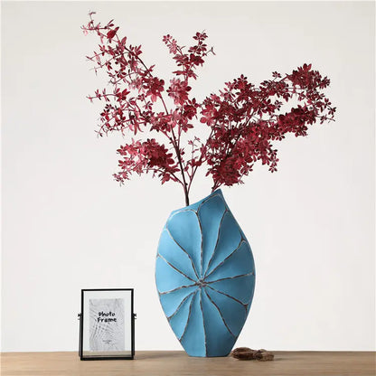 Modern artistic, sculptural, and contemporary eclectic,Bold, Organic Shape with Curved Lines