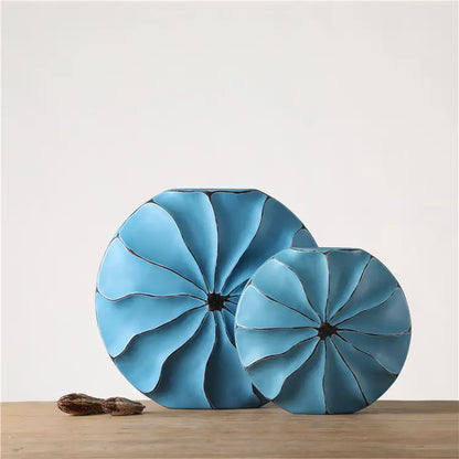 Modern artistic, sculptural, and contemporary eclectic,Round, Organic Shape