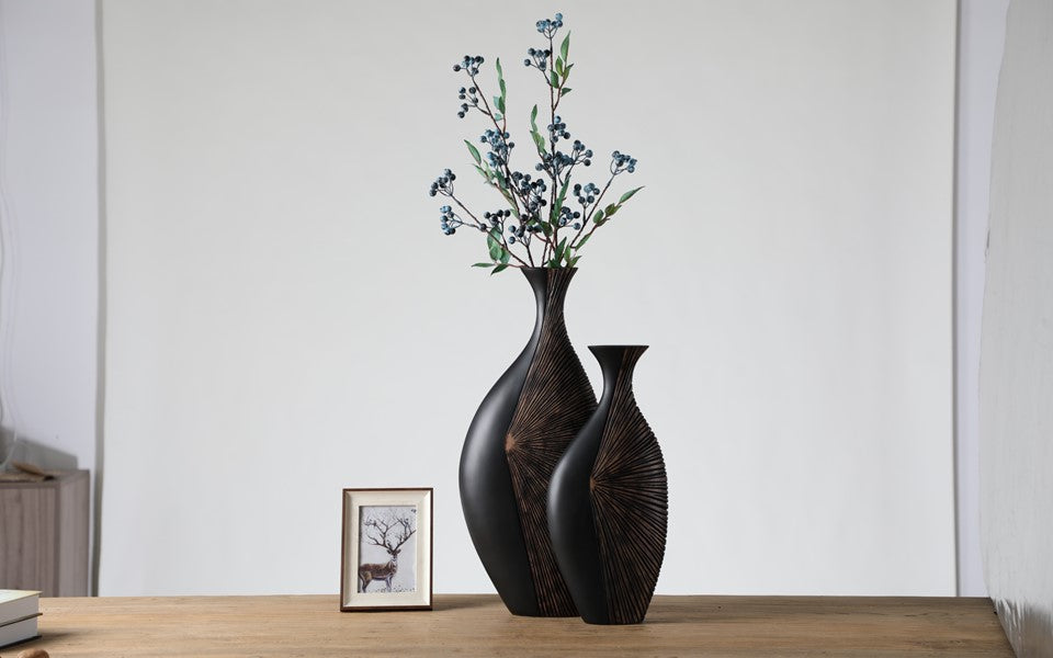 Modern tribal, sculptural, and contemporary luxury,Asymmetrical, Flowing Silhouettes, vase