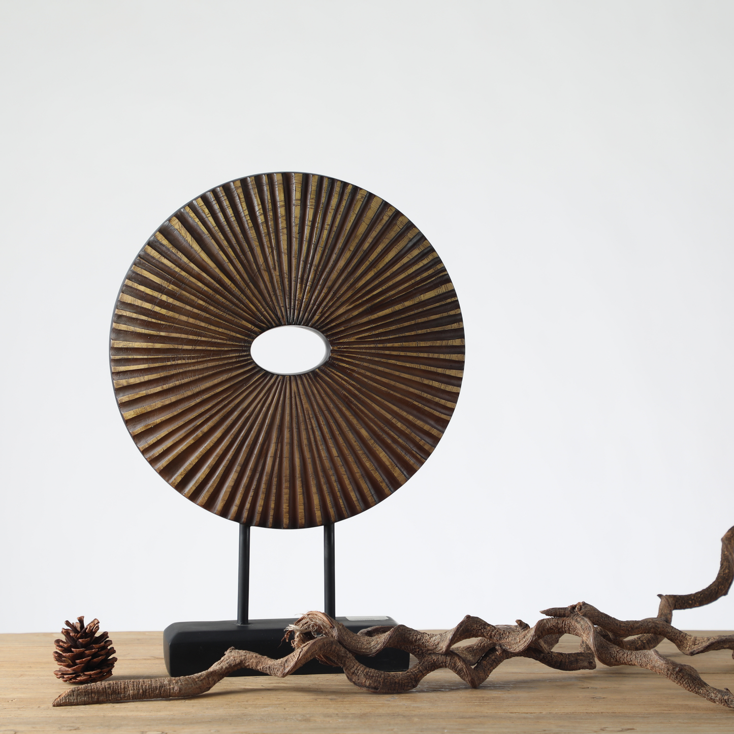 Modern Sunburst Wooden Sculpture on Stand – Decorative Tabletop Art Accent