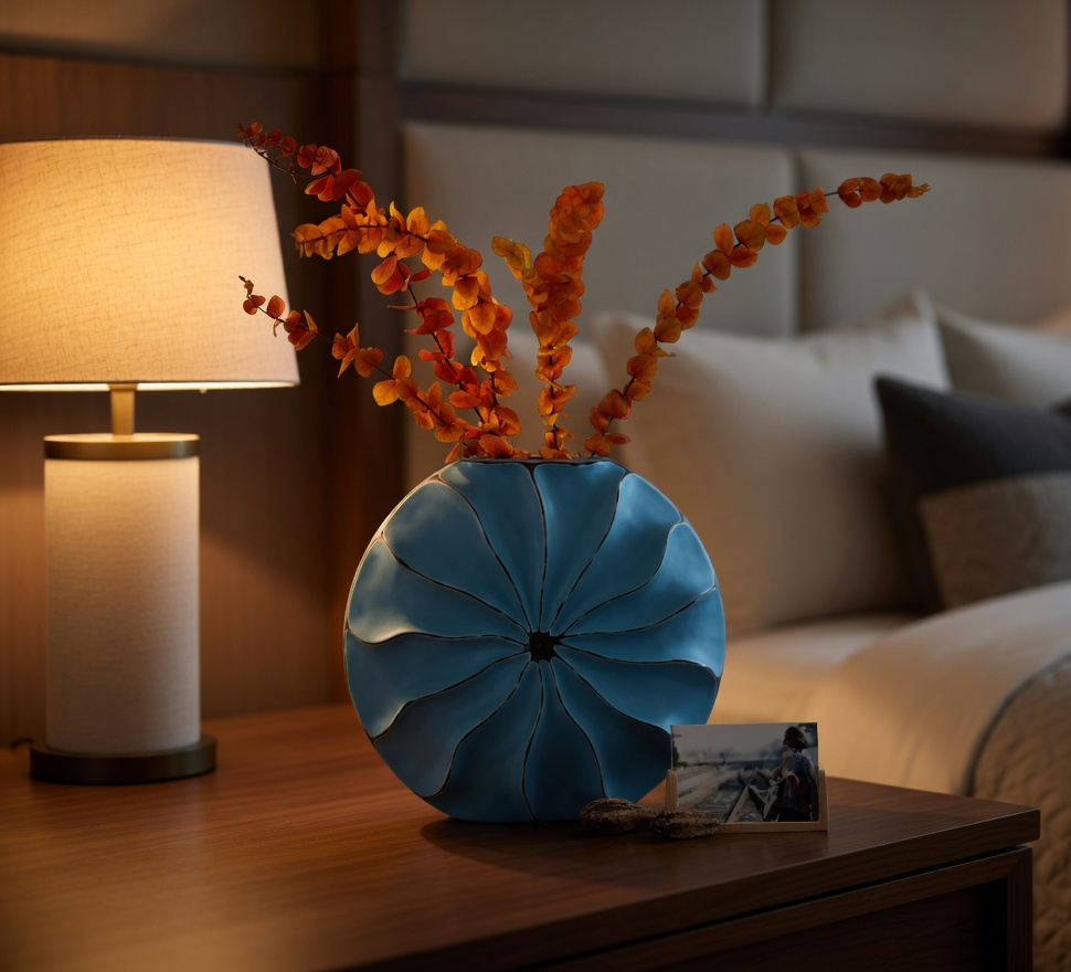 Modern artistic, sculptural, and contemporary eclectic,Round, Organic Shape