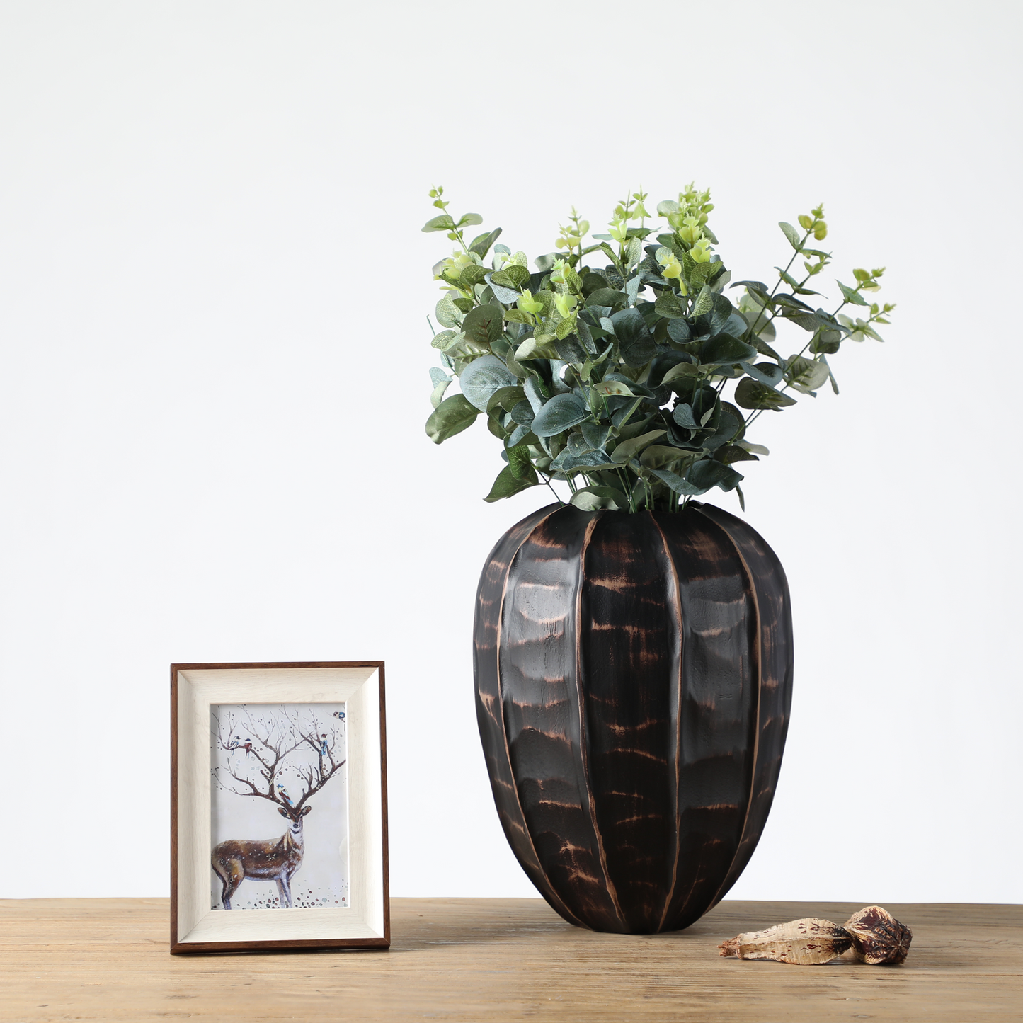 Rustic, tribal-inspired, and contemporary artisan,Organic, Rounded Shape with Vertical Grooves