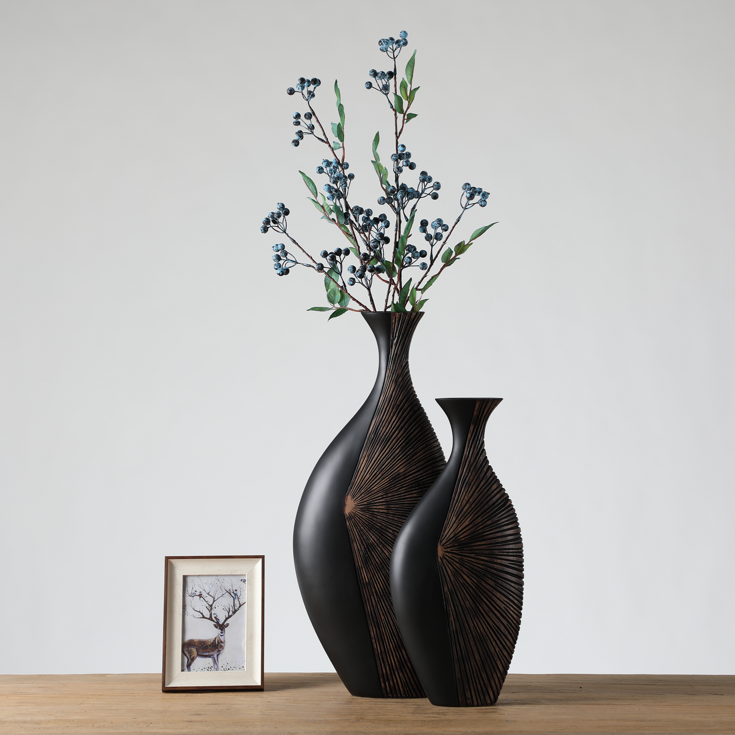 Modern tribal, sculptural, and contemporary luxury,Asymmetrical, vase