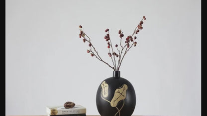 Decorative vase with an artistic and Modern organic design,vase